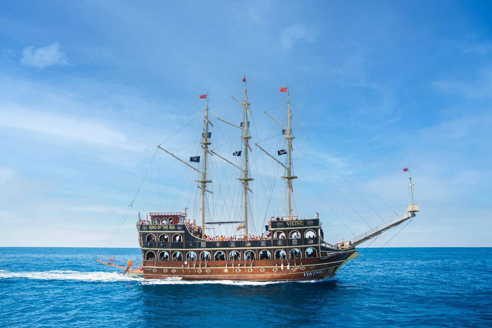 Pirate Boat Tour ''VIKING'' in Alanya with Hotel Transfer