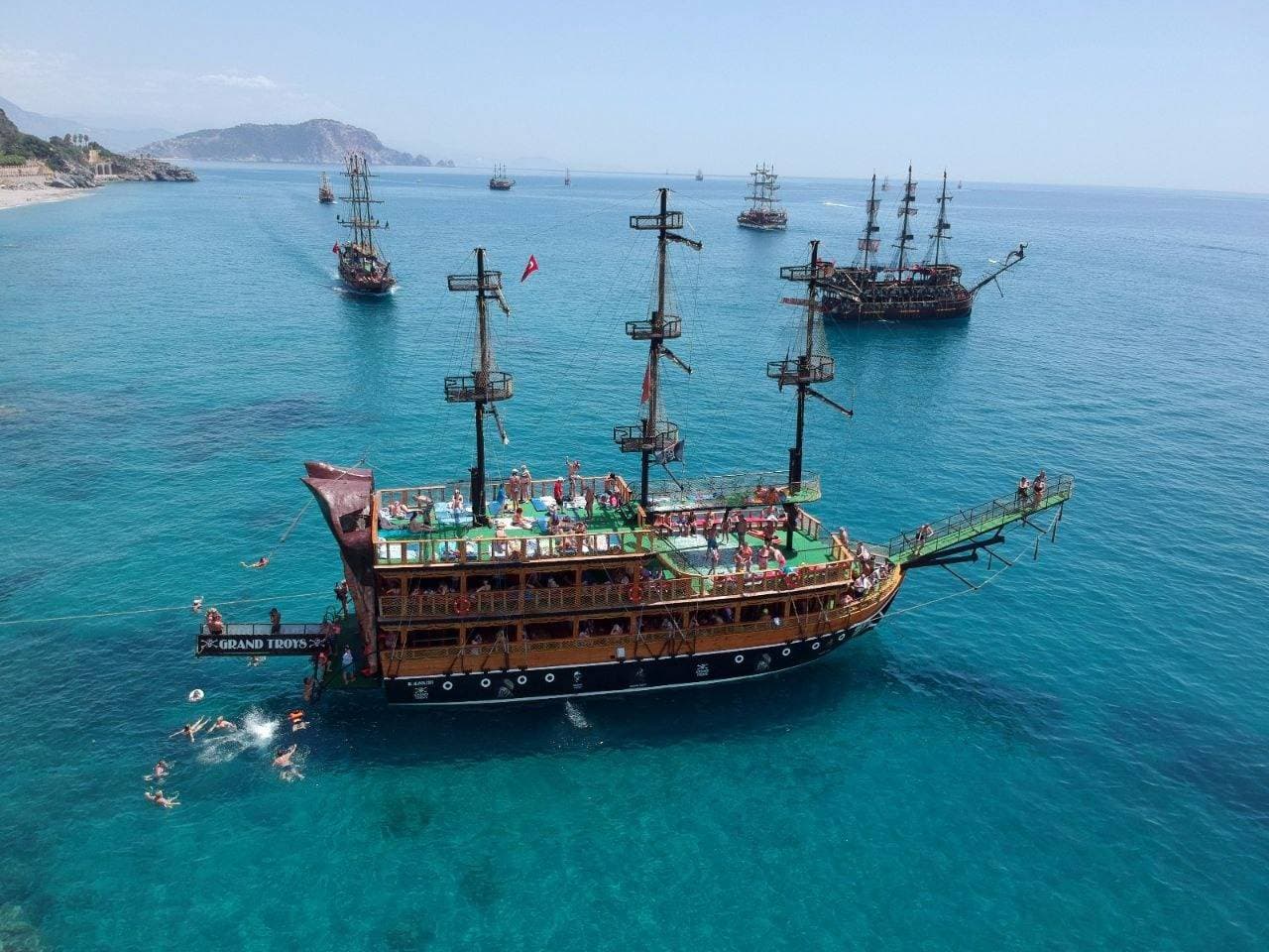 Alanya All Inclusive Pirate Boat Tour with Hotel Transfer